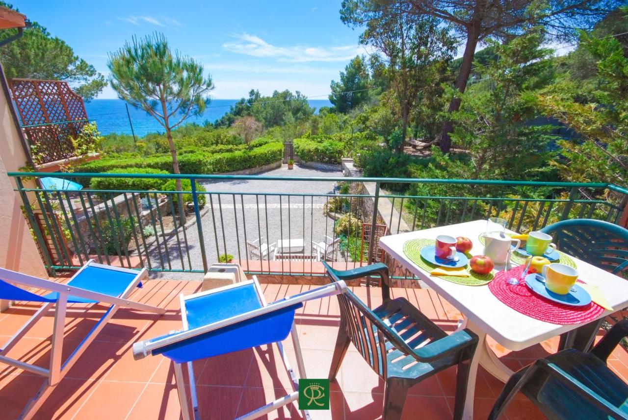 Studio with Sea View