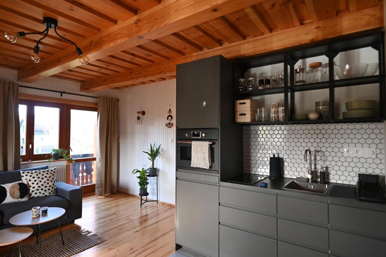 Apartmán s krbom vedľa Zubačky - Ferienwohnung Tatranská Štrba