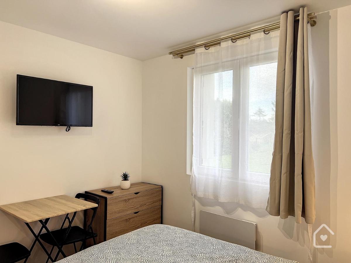 Apartment with Garden View