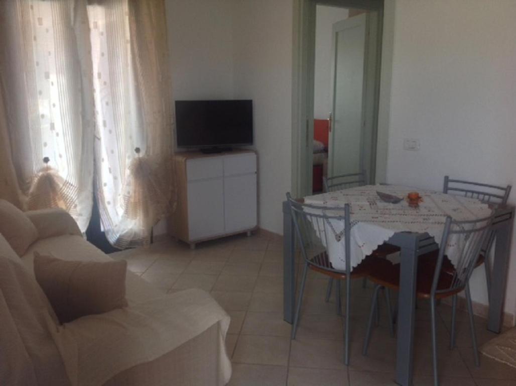 Appartamenti Isola Rossa - Ferienwohnung