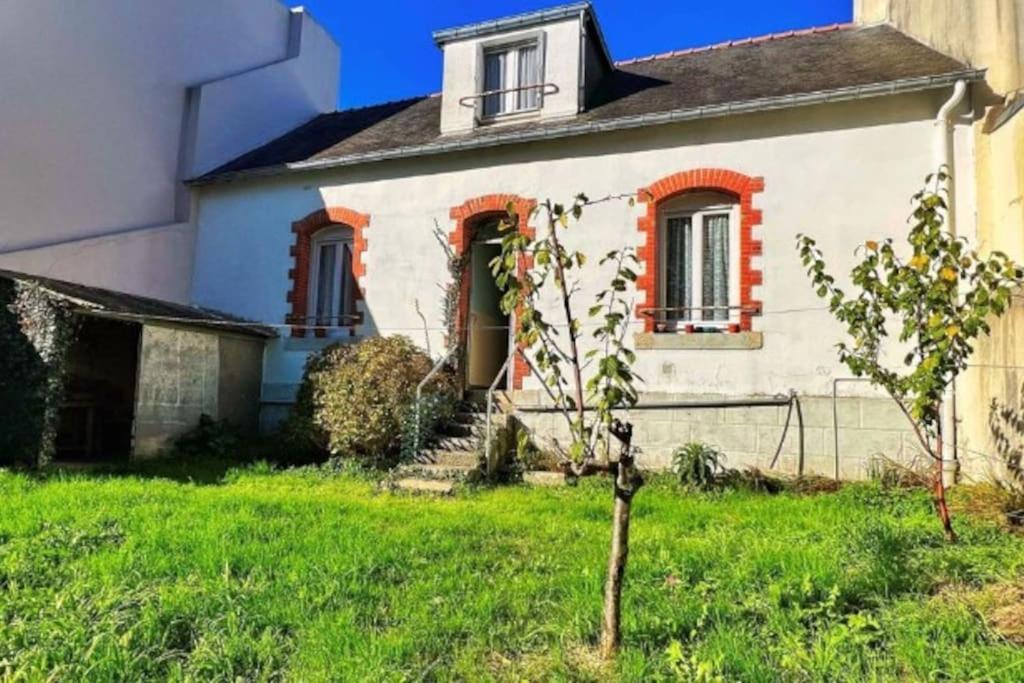 B&B Lorient - Chic et cosy maison année 30 - Bed and Breakfast Lorient