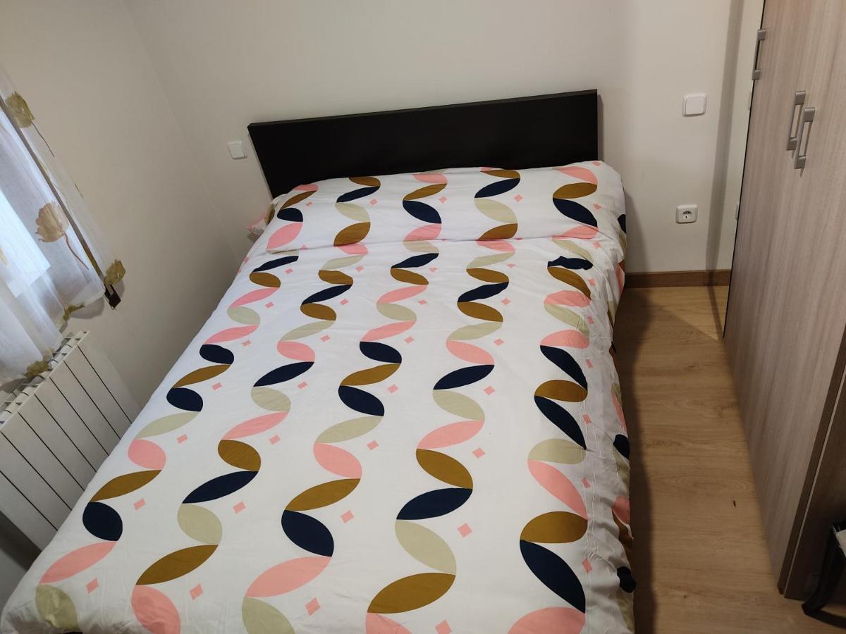 B&B Madrid - Apartamento Abrantes - Bed and Breakfast Madrid