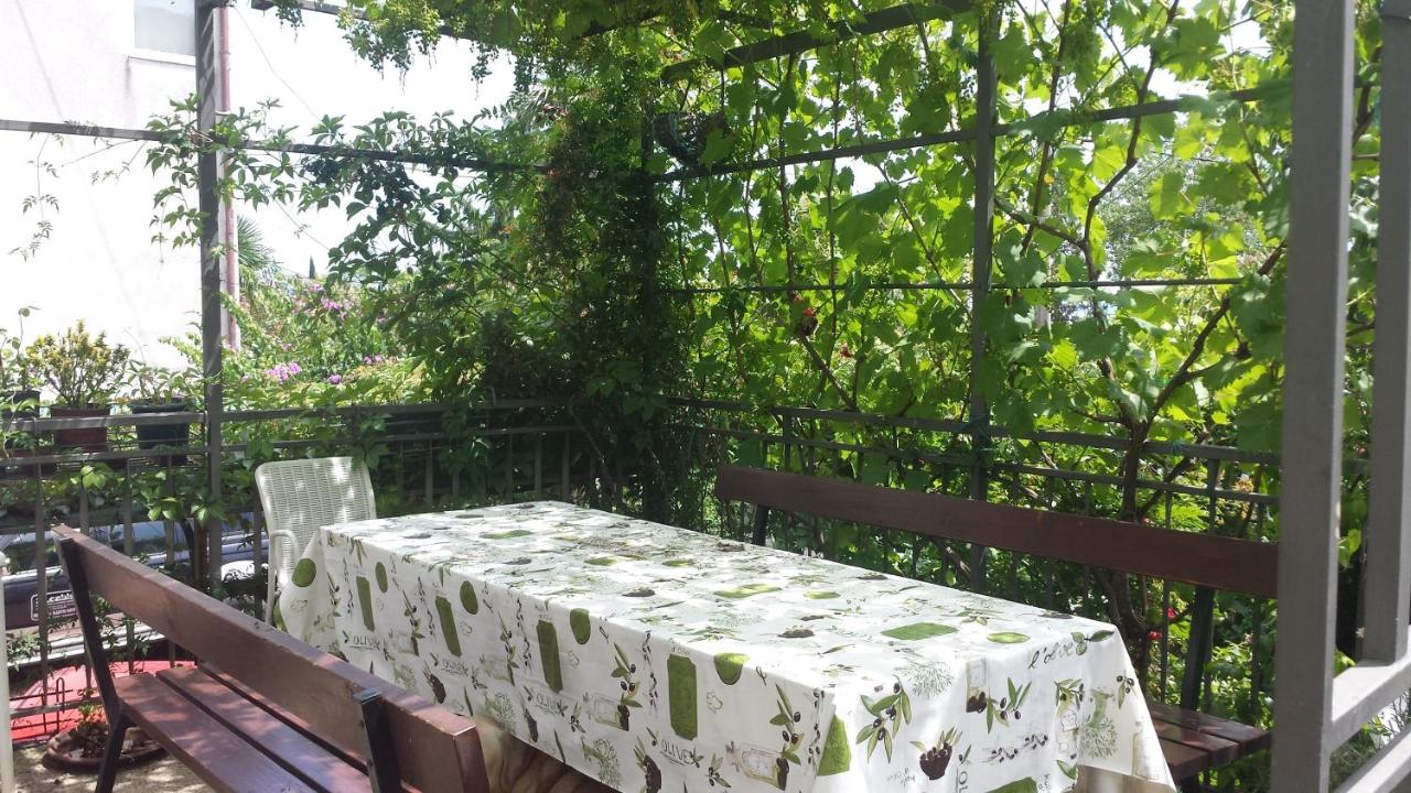 Apartamento con balcón
