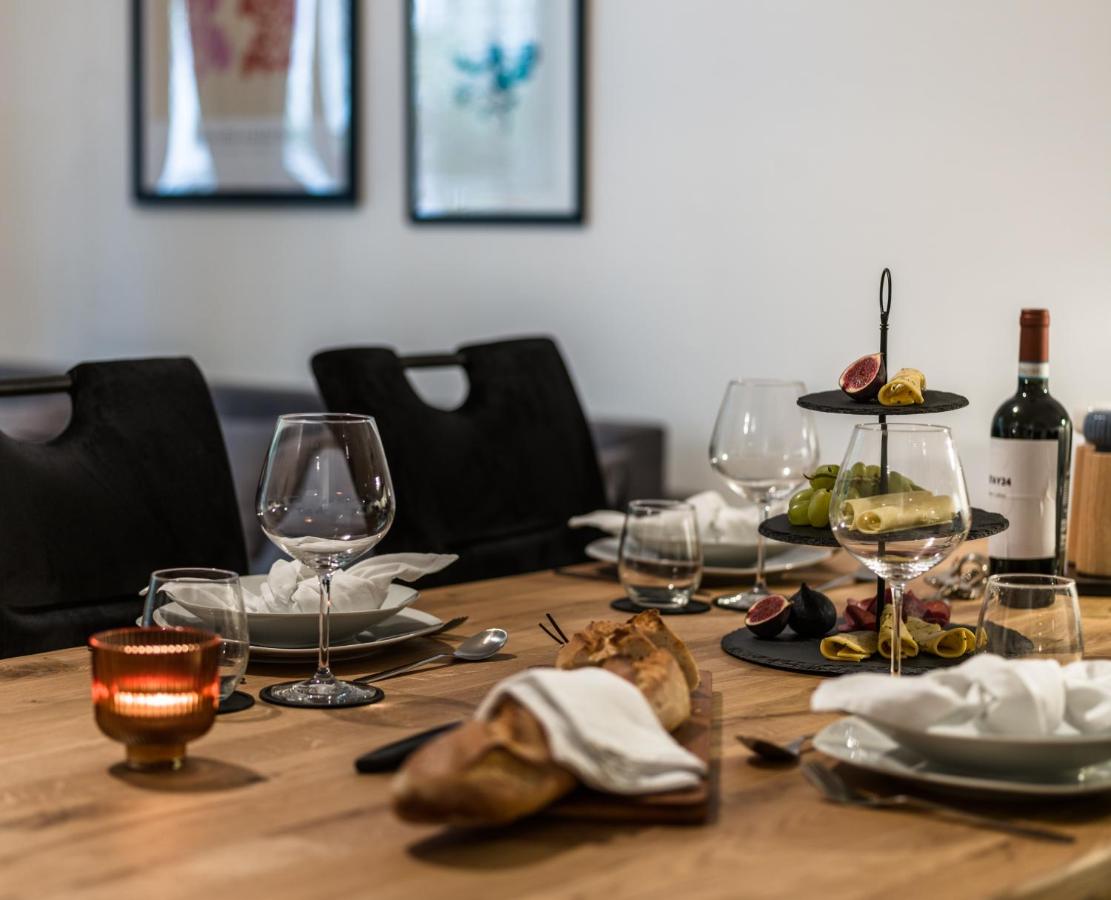 Hochwertige Altbauwohnung im modernen Stil in Wiesbaden - Küche - Terrasse - WLAN - Zentral - Chambres d'hôtes Wiesbaden