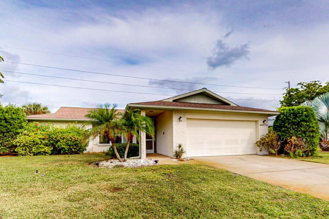 Manatee Home - B&B