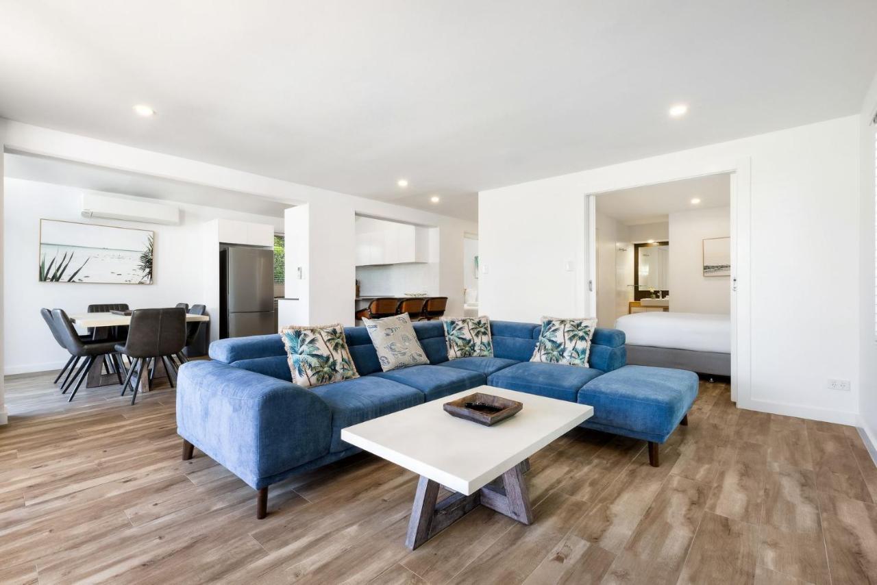 Byron Bay Beachfront Holiday Apartments Courtyard 6 - Ferienwohnung Byron Bay