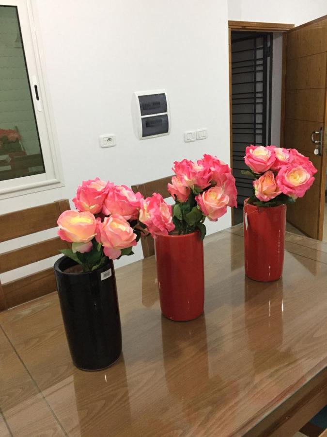 un nouveau appartement avec un parking gratuit sur place - Chambres d’hôtes Tunis
