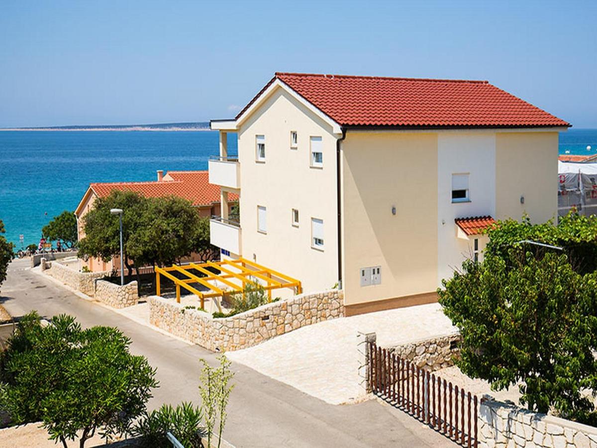 Apartments Cikač II - modern apartments by the beach - Chambres d’hôtes