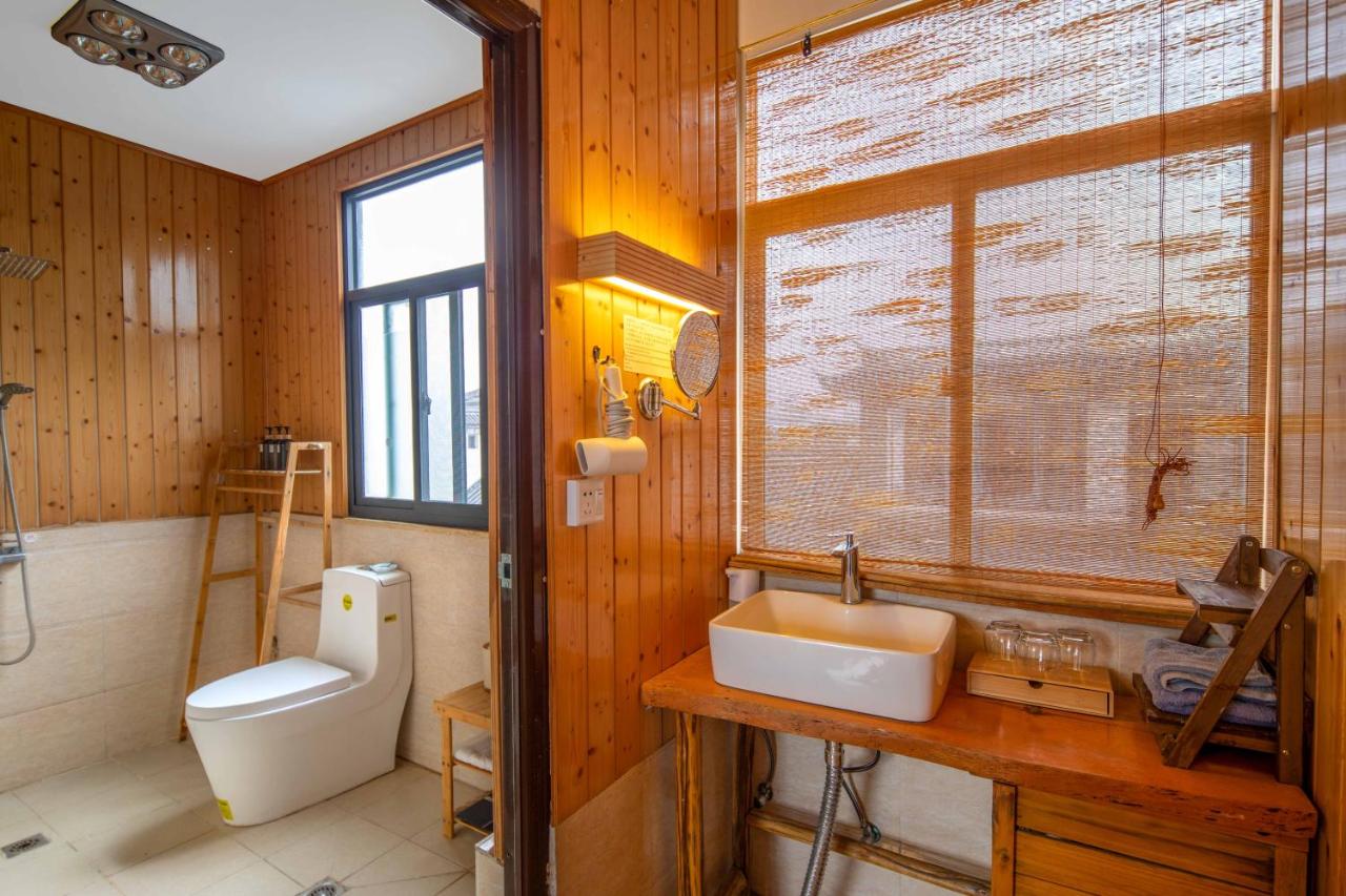 Family Room with Mountain View