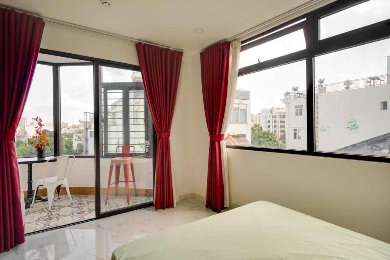 Studio mit Balkon
