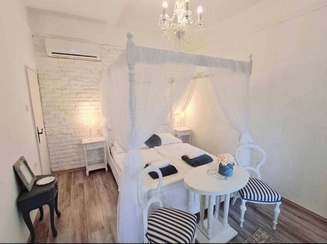 Appartamento con 1 Camera da Letto (2 Adulti) e Terrazza