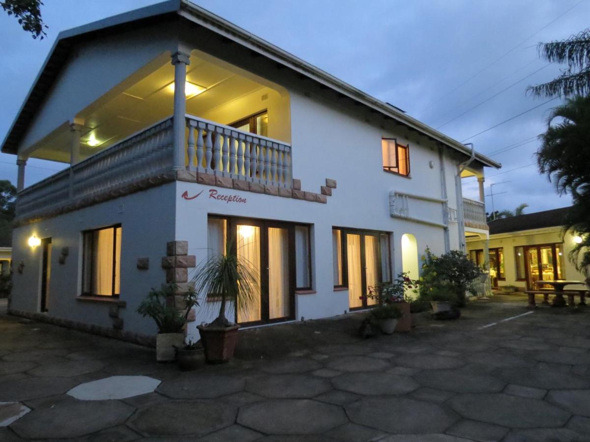 Dieu Donnee River Lodge - B&B