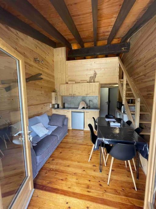 Appartement secteur cambre d’aze 200m des pistes - B&B