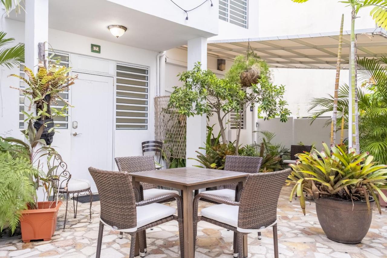 Prime Location at Condado Beach King Studio - Apt 4 - B&B