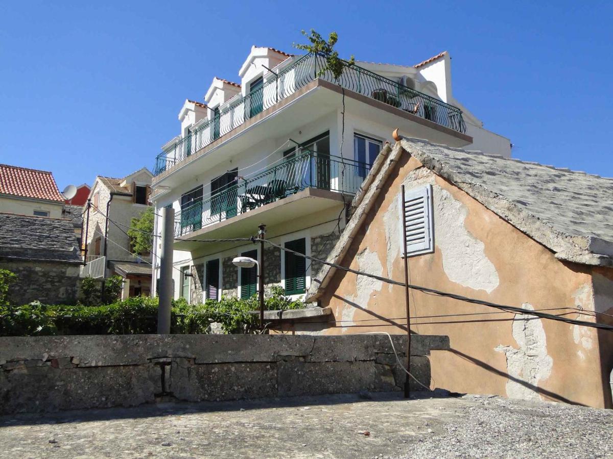 Apartment in Primosten - Sibenik Riviera 35564 - B&B