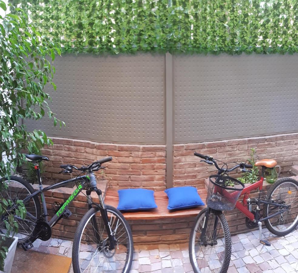 Loft, Bikes & Optic Fibre WIFI by Park and Top Bar Street - B&B Mendoza
