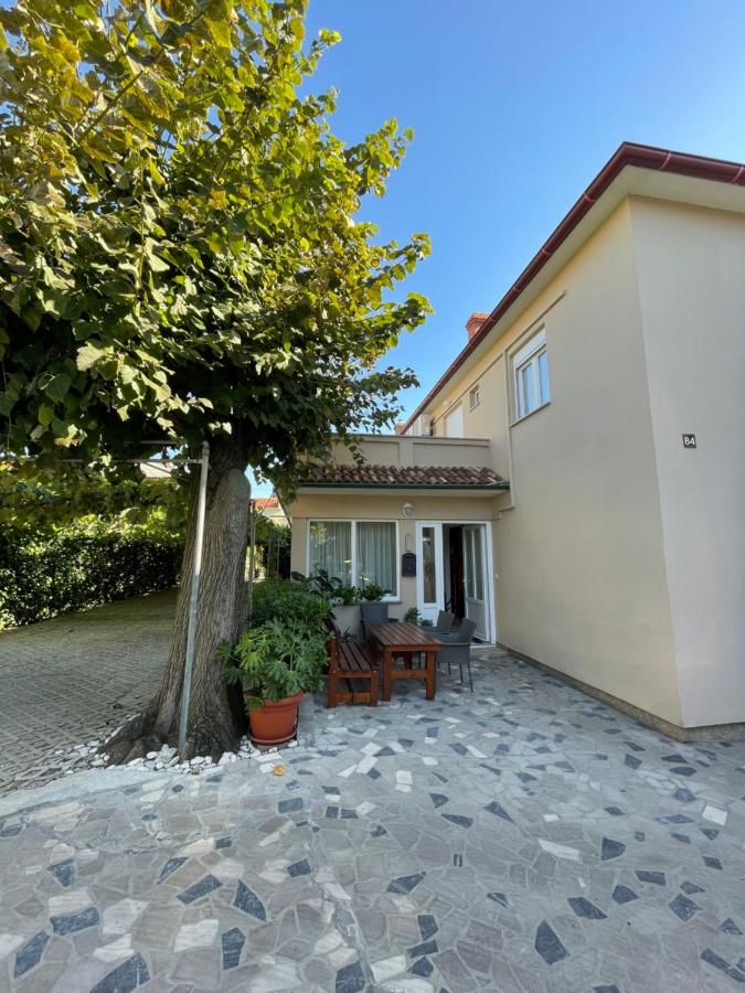 Rooms Krstinić 84 - B&B