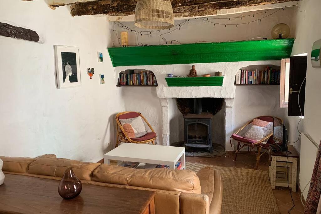 B&B Comares - Casa Sin Numero, an authentic village house - Bed and Breakfast Comares