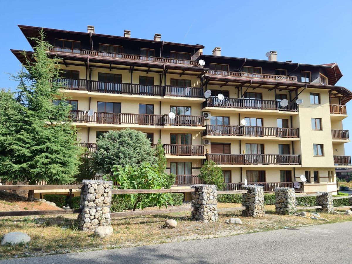 Large One Bedroom with Terrace next to the Ski Lift - B&B Bansko