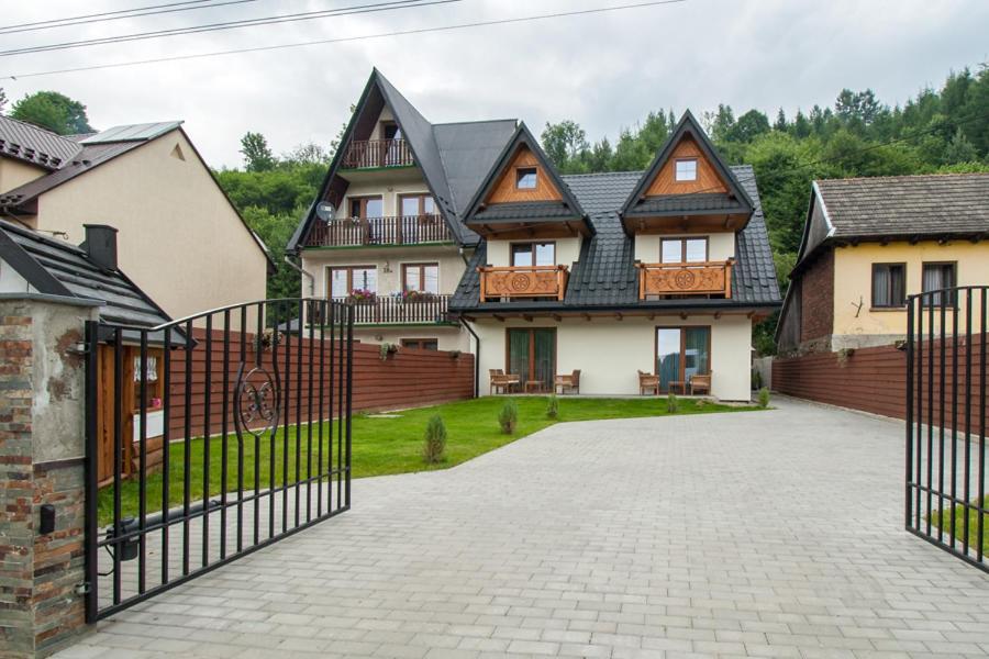 Pod Reglami - B&B Krościenko