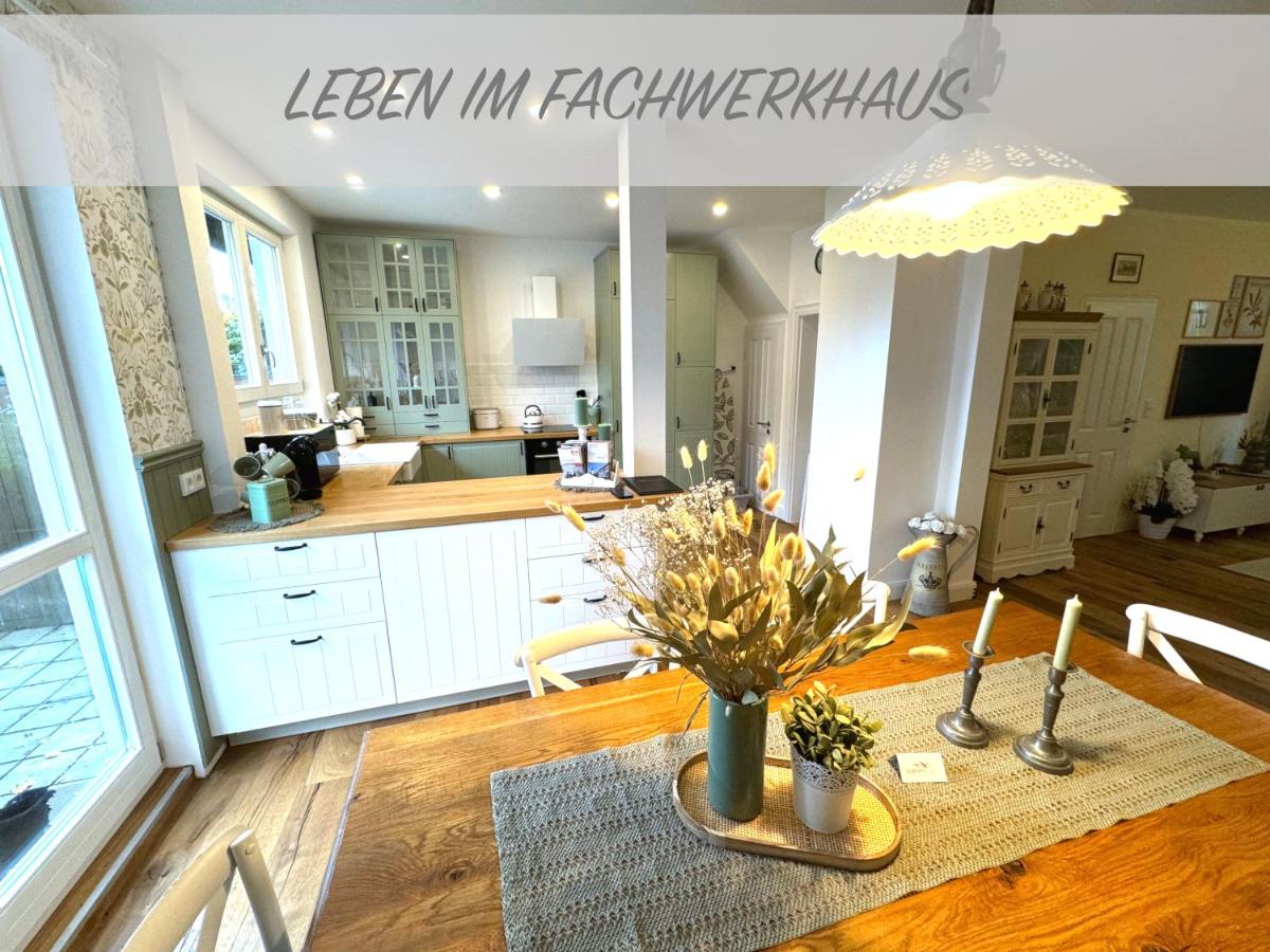 B&B Erfurt - Customflats Erfurt - Tiefgarage - frisch renoviert - Bed and Breakfast Erfurt