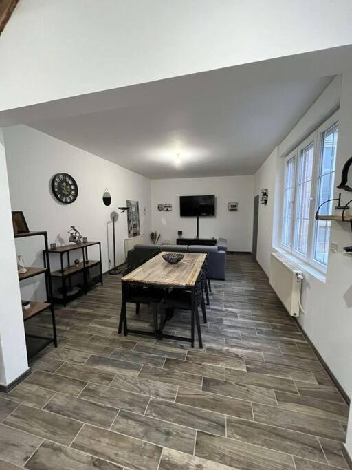 Maison avec cours privative - B&B