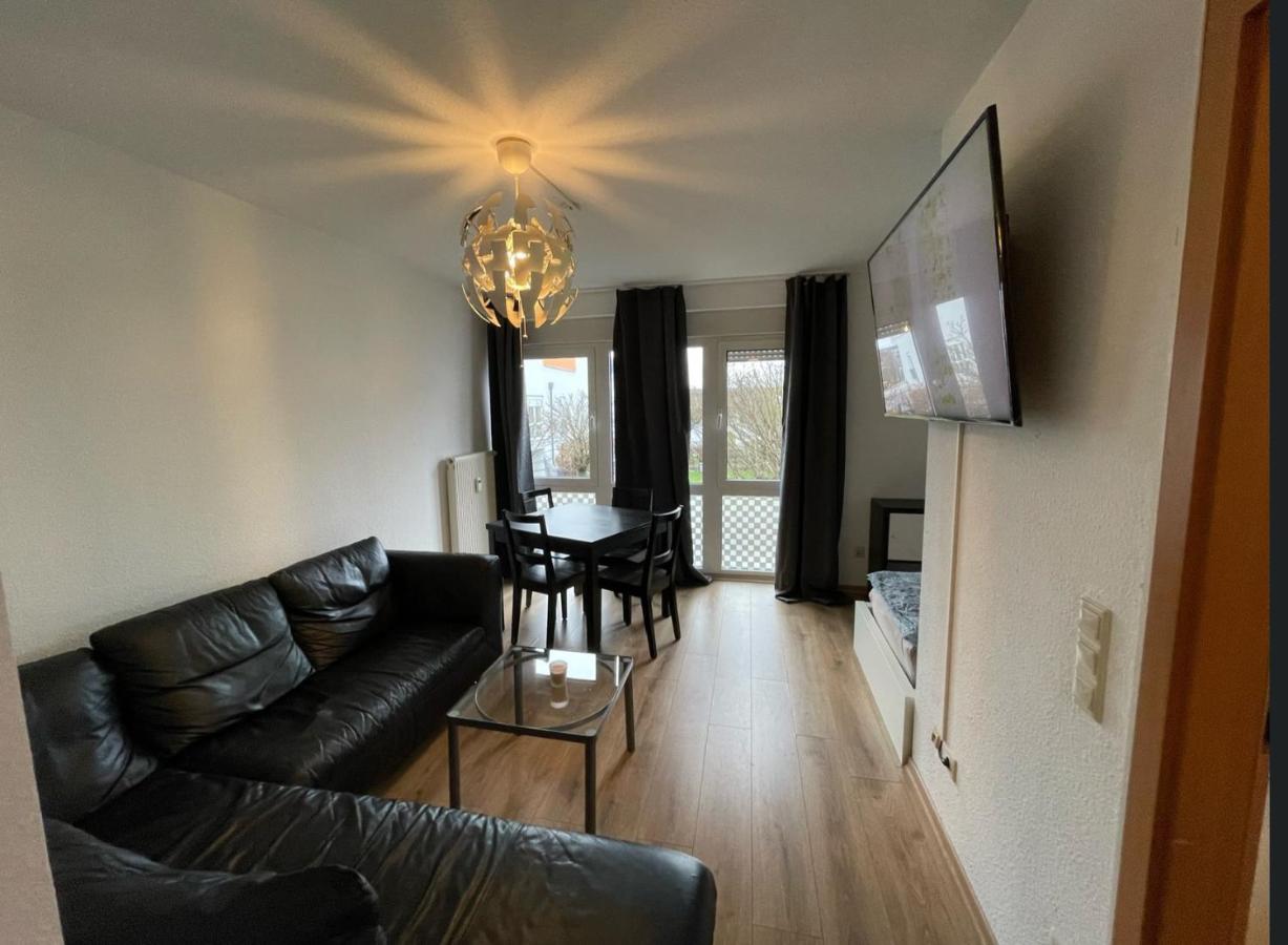 Ferienwohnung mit 2 Zimmer, Küche, Bad, in Saarbrücken - B&B Saarbrücken