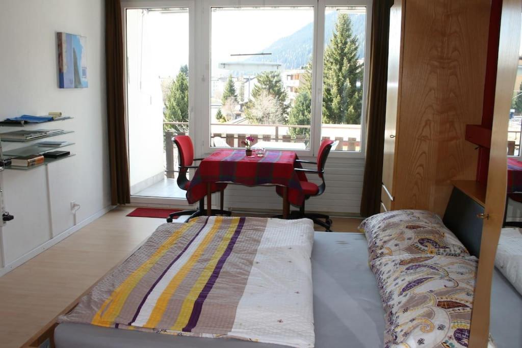 MicroAppartment with bath and cozy balcony - Ferienwohnung Davos