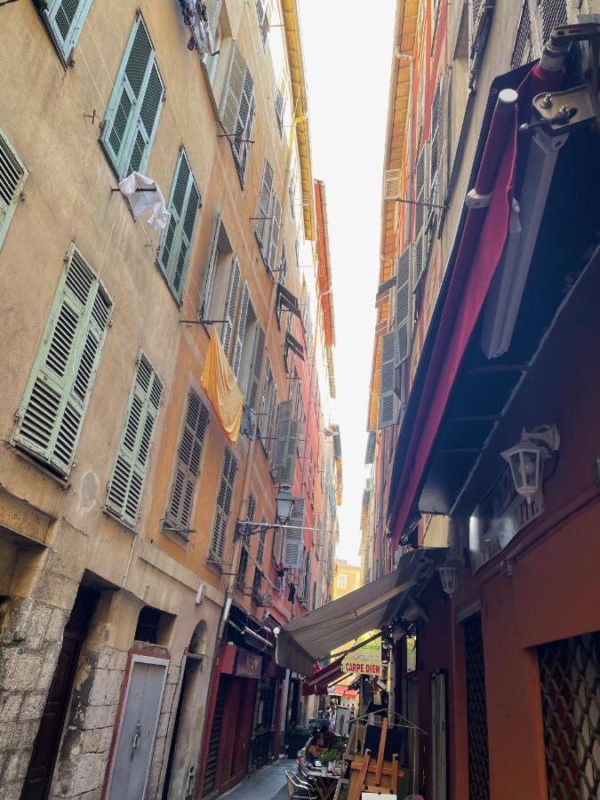 Triplex Toit-Terrasse Authentique Vieux-Nice & Mer - Ferienwohnung