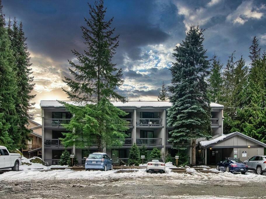 Casa Creekside - Walk to Gondola, Shops, lakes! - Chambres d’hôtes