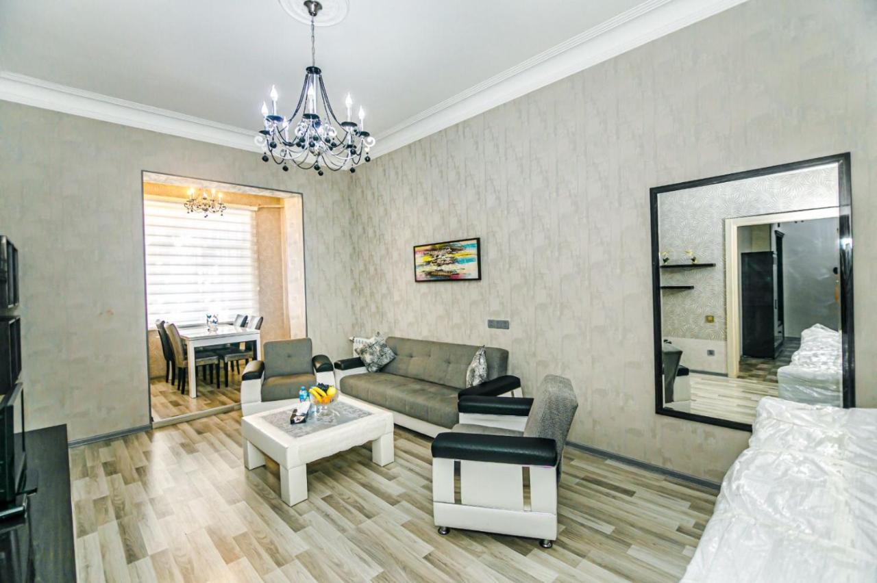 B&B Bakou - Azneft Square Deluxe Apartment - Bed and Breakfast Bakou