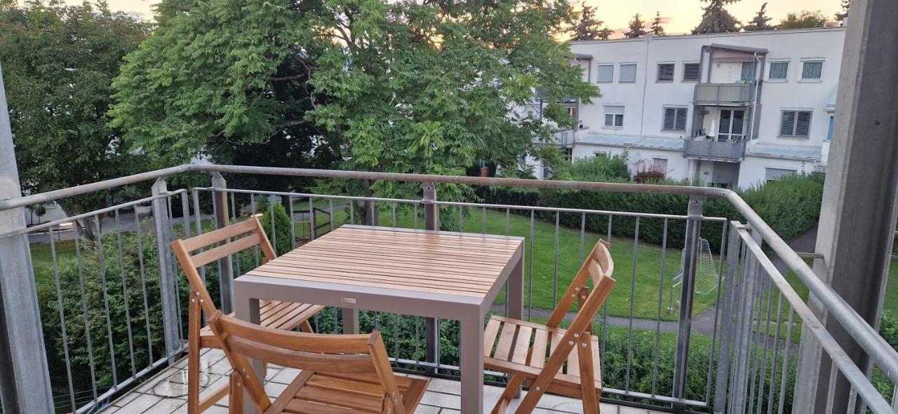 Wohlfühlen & Arbeiten in Toplage mit gratis Tiefgaragenplatz - B&B Graz