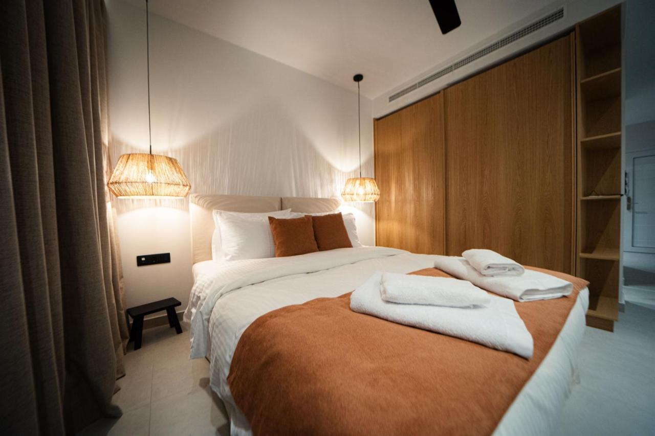 Deos- Luxury Apartment in Agrinio - Chambres d’hôtes