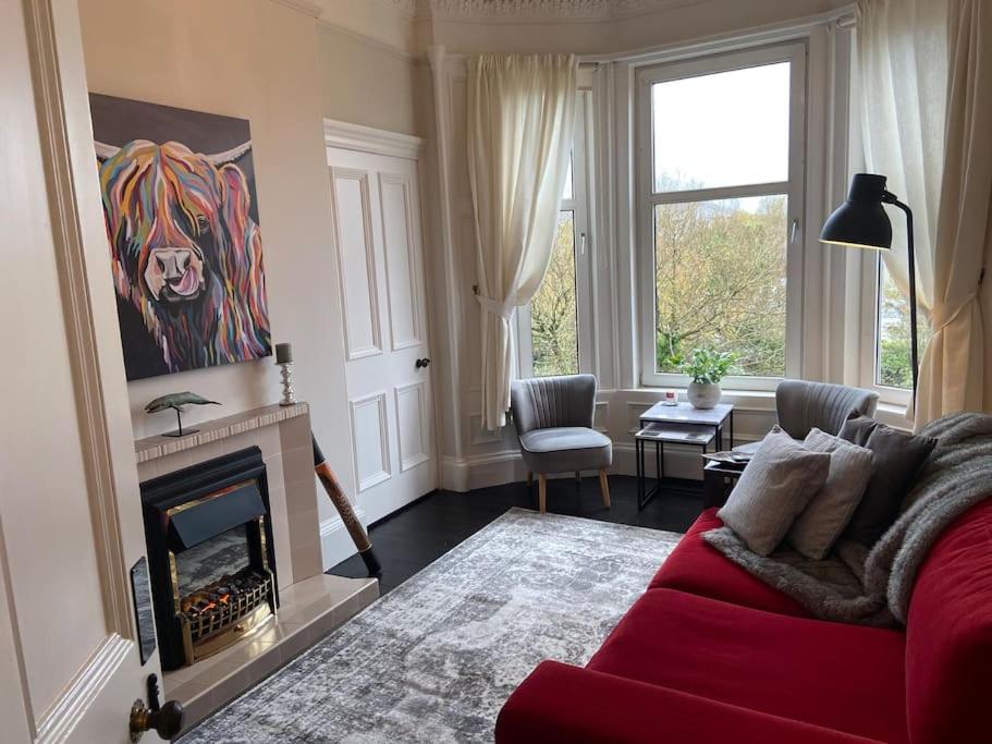 Beautiful traditional flat in the center of Largs. - Ferienwohnung