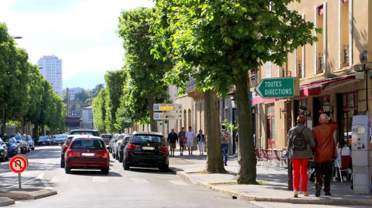 Charming apartment in city center - B&B