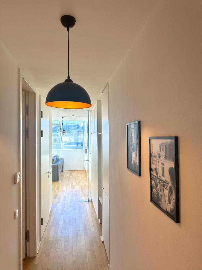 Residential Elegance: YourVienna Classic Apartments in City Center - Chambres d'hôtes Vienne