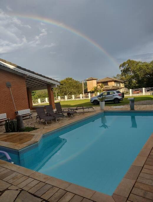 Linda casa em condomínio fechado para temporada. - Chambres d'hôtes Itatiba