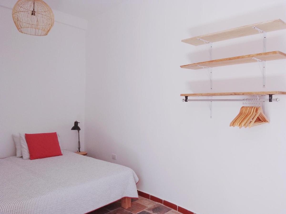 Ampia Camera Matrimoniale/Doppia con Letti Singoli