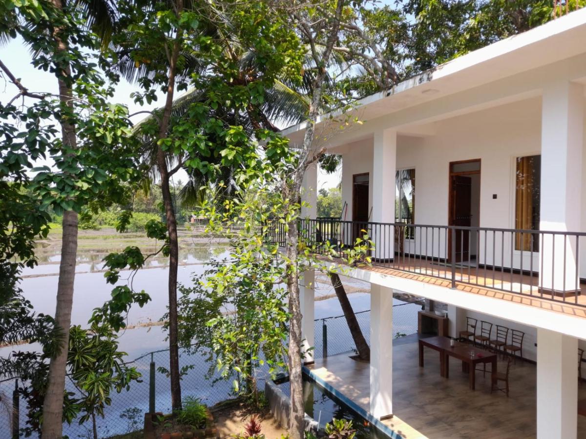 Man Guest Polonnaruwa - B&B
