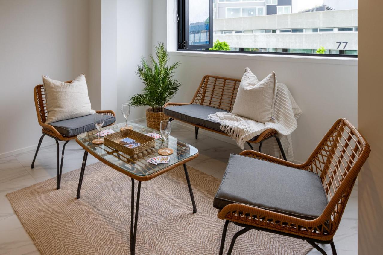 In the heart of it all: 2 bed CBD townhouse - B&B