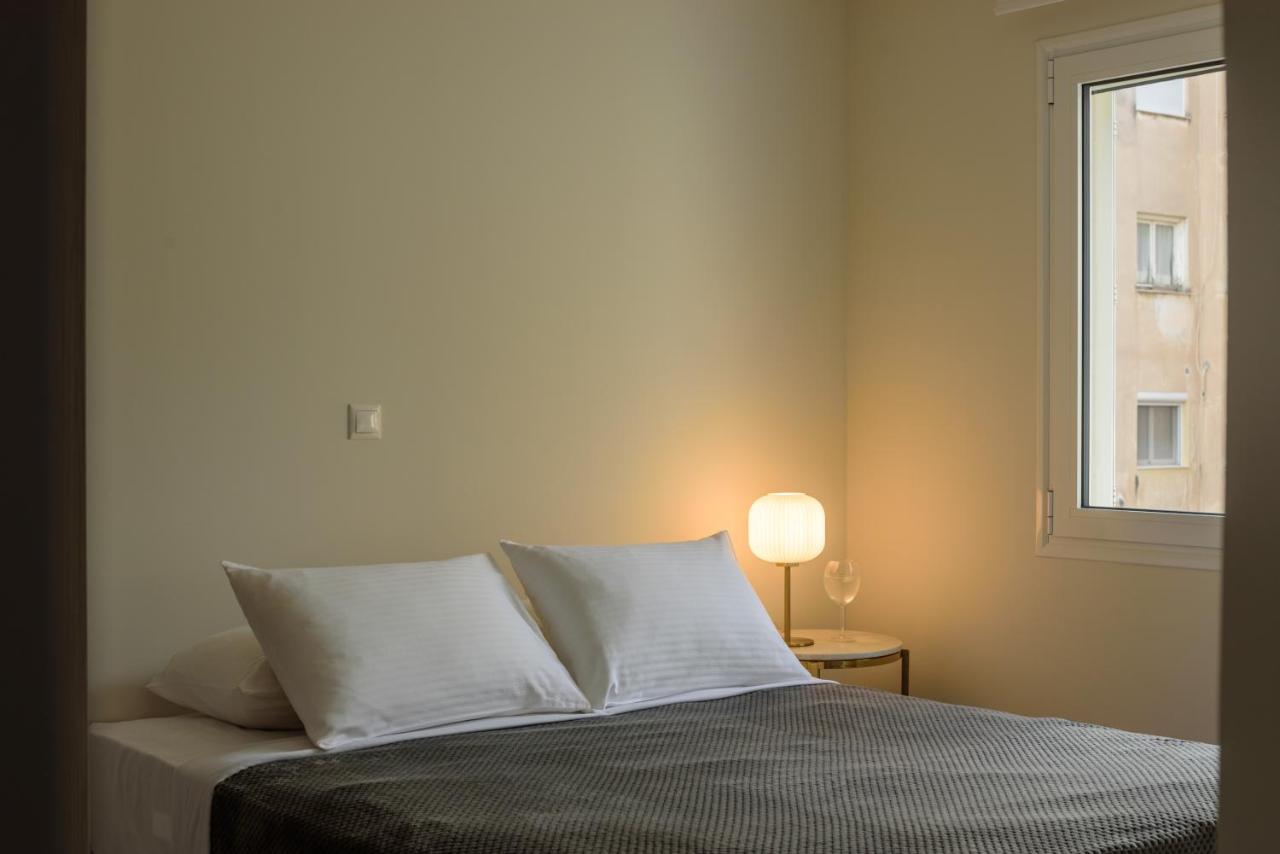 One-Bedroom Apartment with Ermou Street View