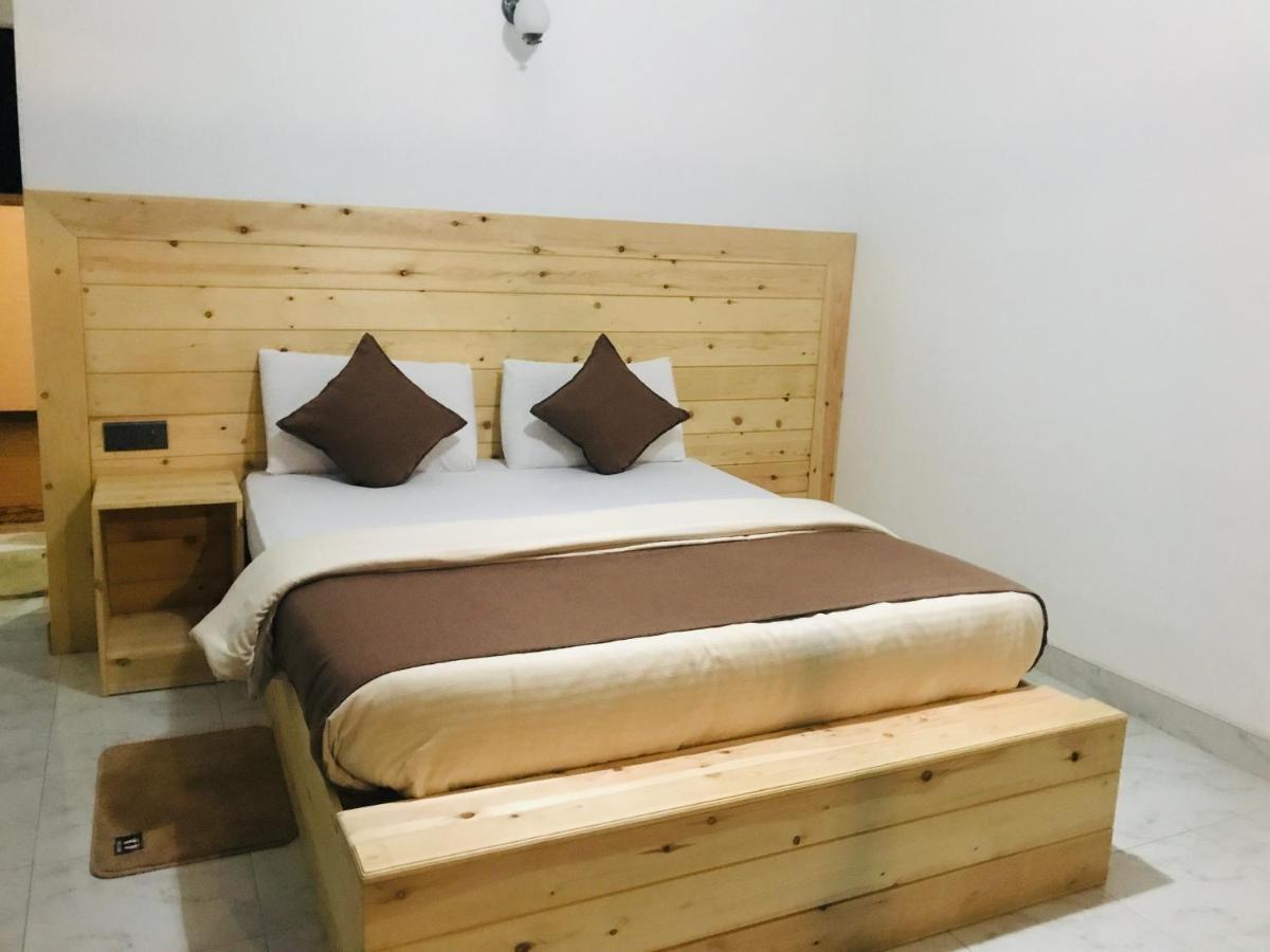 Double Room with Mountain View