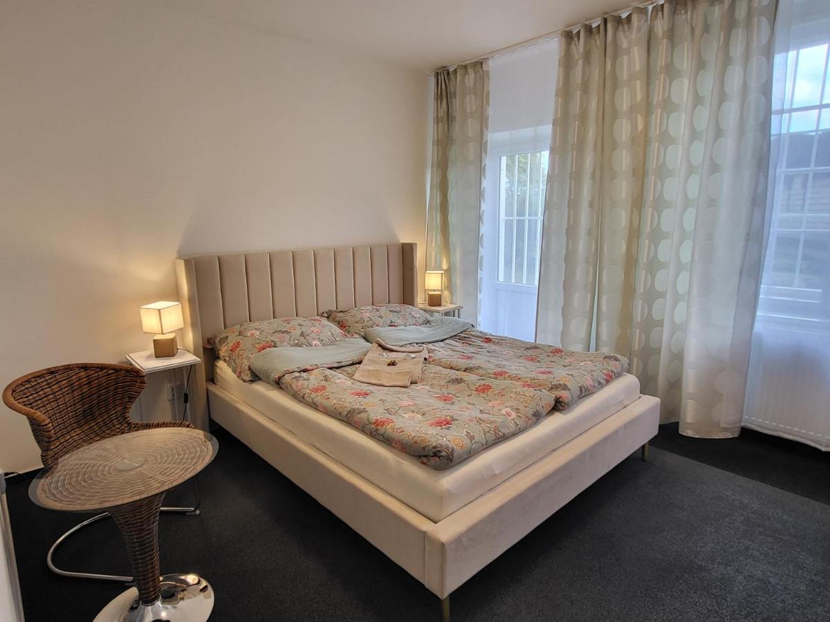 B&B Prague - Baterky - Bed and Breakfast Prague