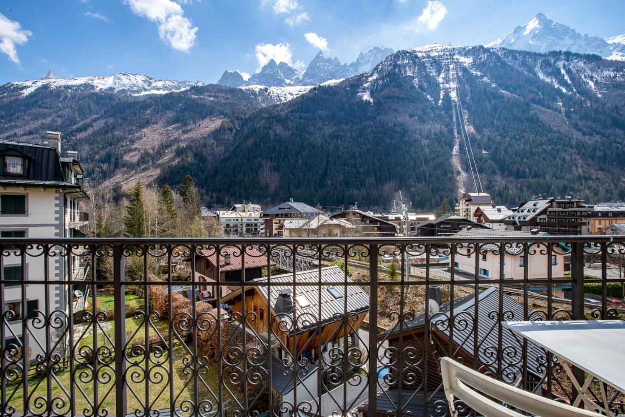 Apartment Alpes IV - Alpes Travel - Central Chamonix (sleeps 4) - B&B