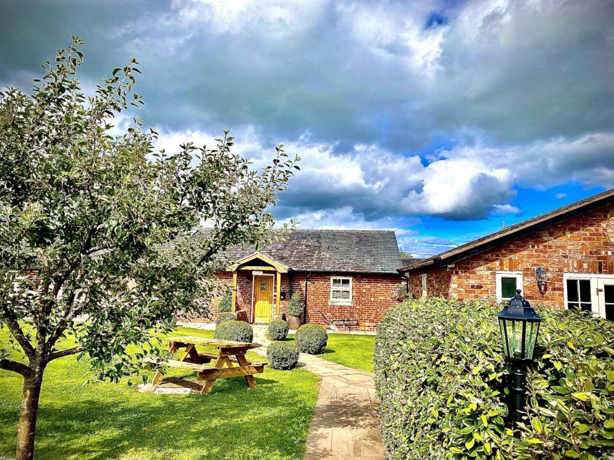 B&B Winsford - New Farm Cheshire B&B - Bed and Breakfast Winsford