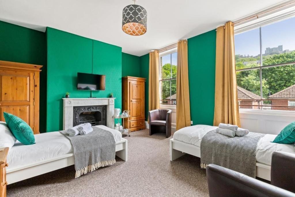 Economy Twin Room