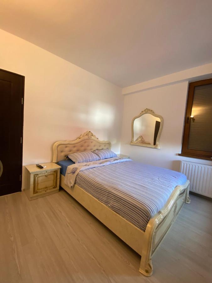 B&B Bacau - Apartament 3 camere - Bed and Breakfast Bacau