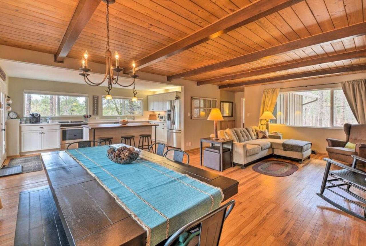 Pine Cone Lodge - Family Cabin - B&B
