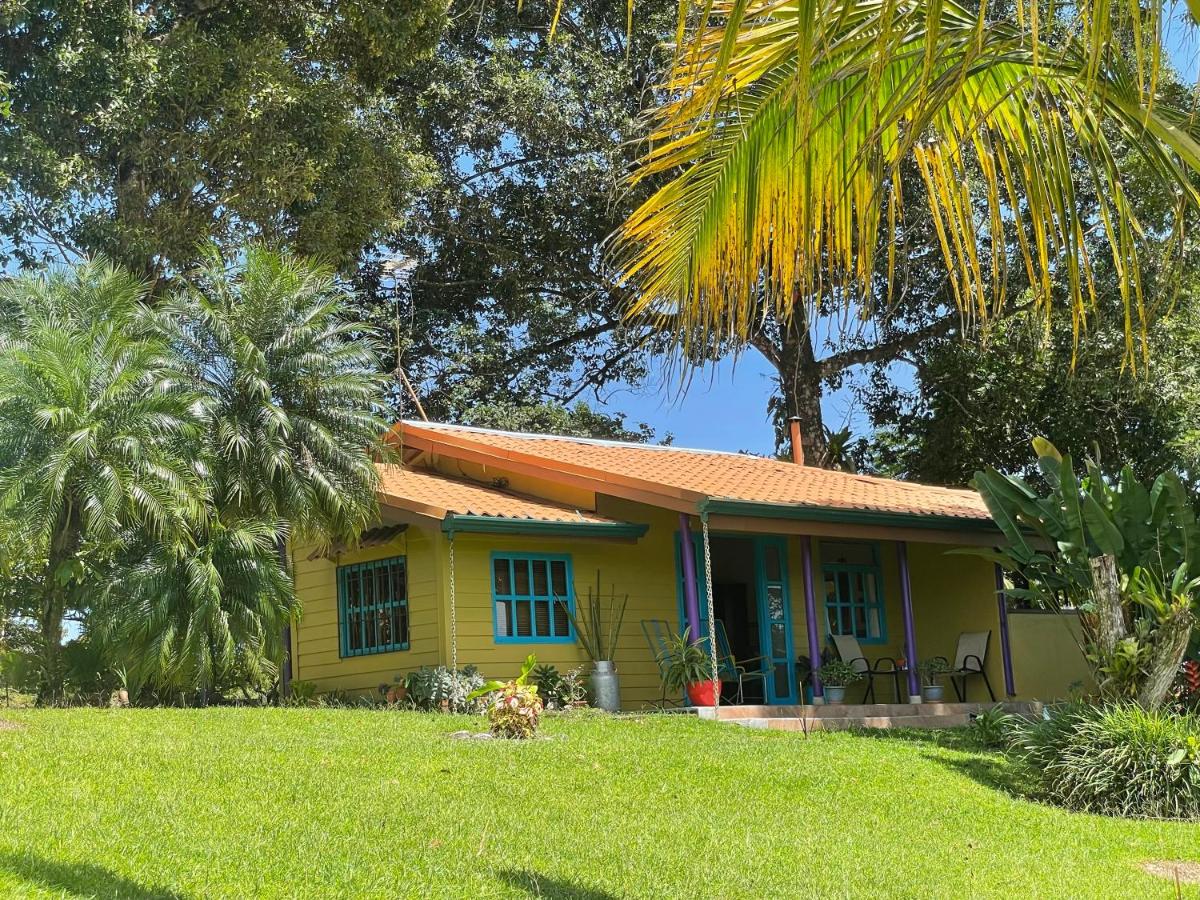 B&B Río Cuarto - Equipped cottage in Laguna Hule - Bed and Breakfast Río Cuarto