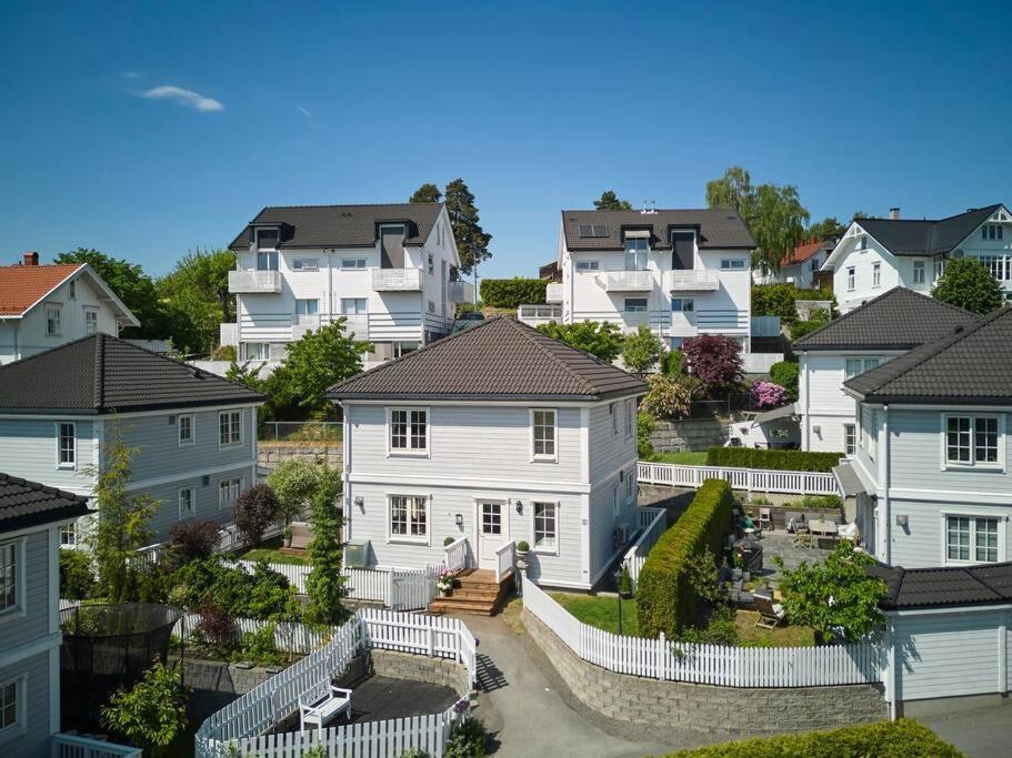 Sjarmerende og sentral hybel med egen Inngang - B&B